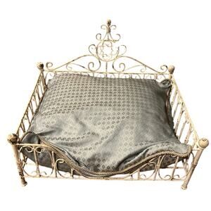 Wrought Iron Princess Dog Bed
